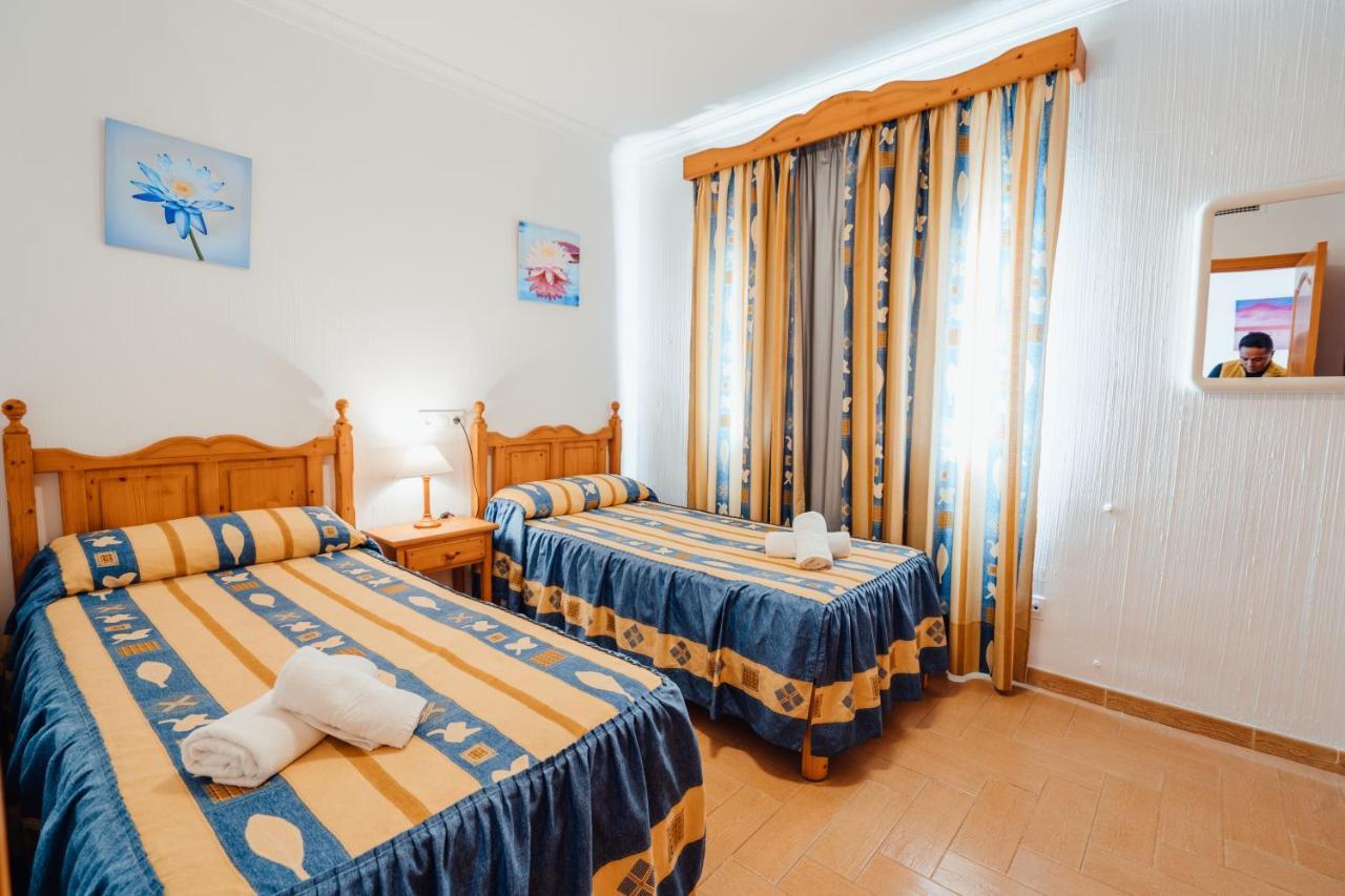 Apartamentos Punta Prima Beach Exterior foto